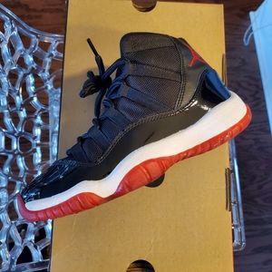Jordan Bred 11